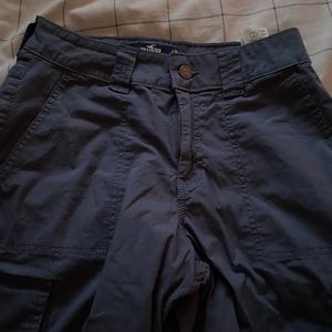 Women’s holister cargo pants